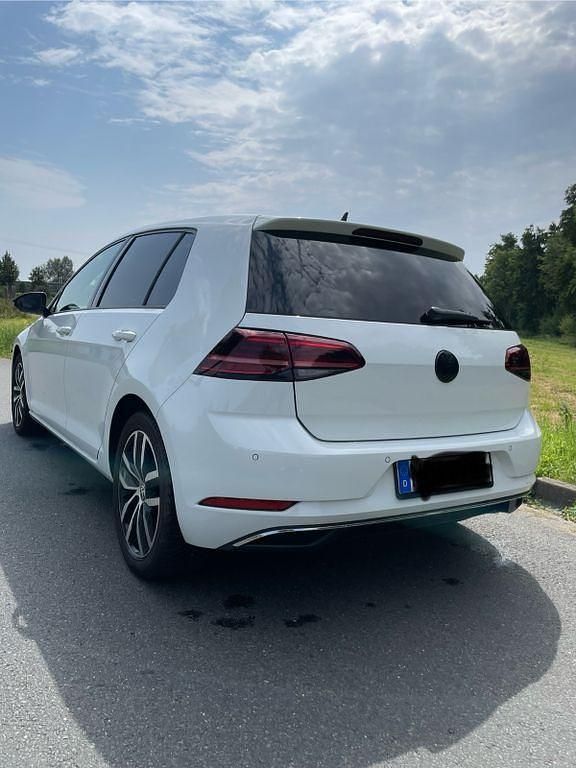 Weiß Gebraucht 2019 VW Golf VII Join Limousine | 17.300 € (Guter Preis) - Bild 1/4