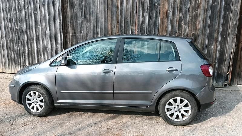 Gebraucht VW Golf IV 100 PS (73 kW) 2006 Grau Kleinwagen
