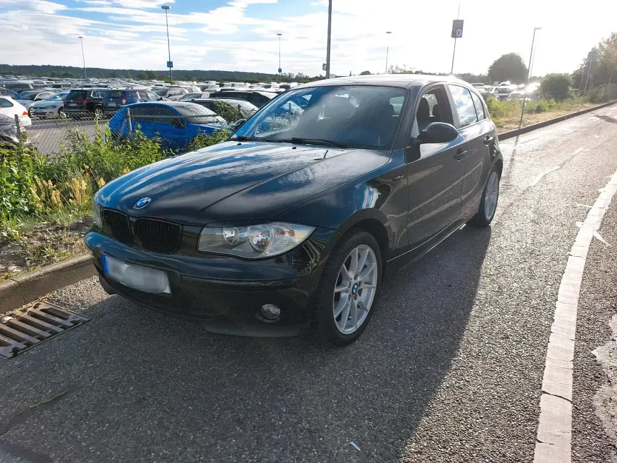 Gebraucht BMW 116 116 PS (85 kW) 2006 Schwarz Kleinwagen