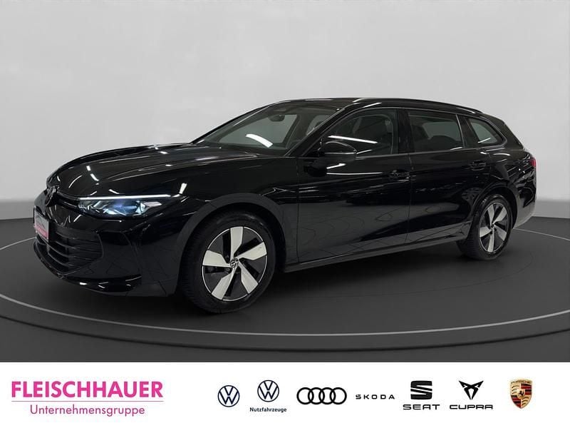 Gebraucht VW Passat 150 PS (110 kW) 2025 Schwarz Kombi