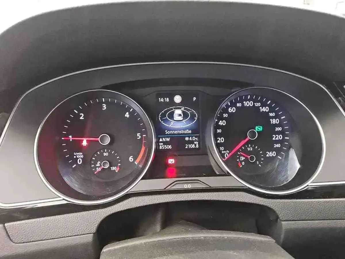 Gebraucht VW Passat Elegance 150 PS (110 kW) 2022 Schwarz Kombi