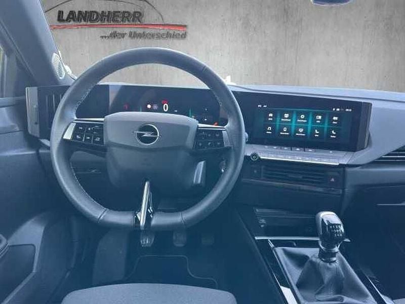 Gebraucht Opel Astra 131 PS (96 kW) 2024 Grau Limousine