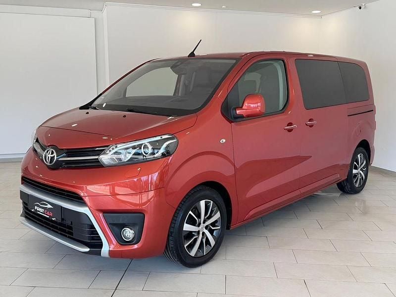 Gebraucht Toyota Proace Verso 150 PS (110 kW) 2019 Orange Kombi