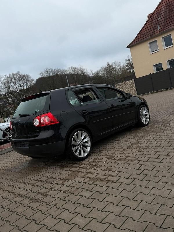 Gebraucht VW Golf V 105 PS (77 kW) 2007 Schwarz Limousine