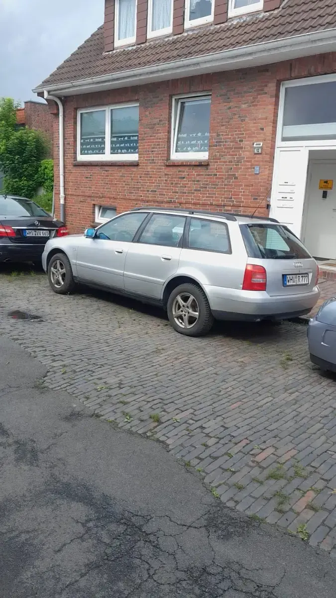 Gebraucht Audi A4 101 PS (74 kW) 2000 Silber Kombi