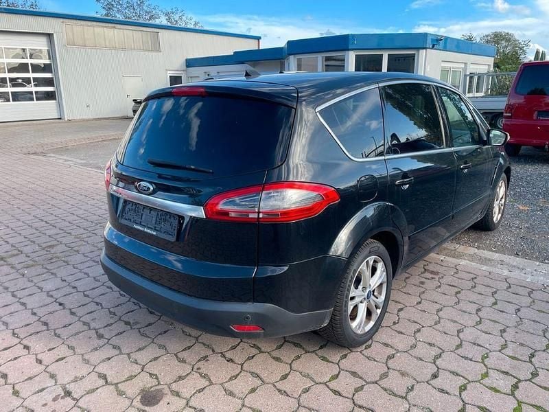 Gebraucht Ford S-MAX Titanium 160 PS (117 kW) 2011 Schwarz Van / Kleinbus