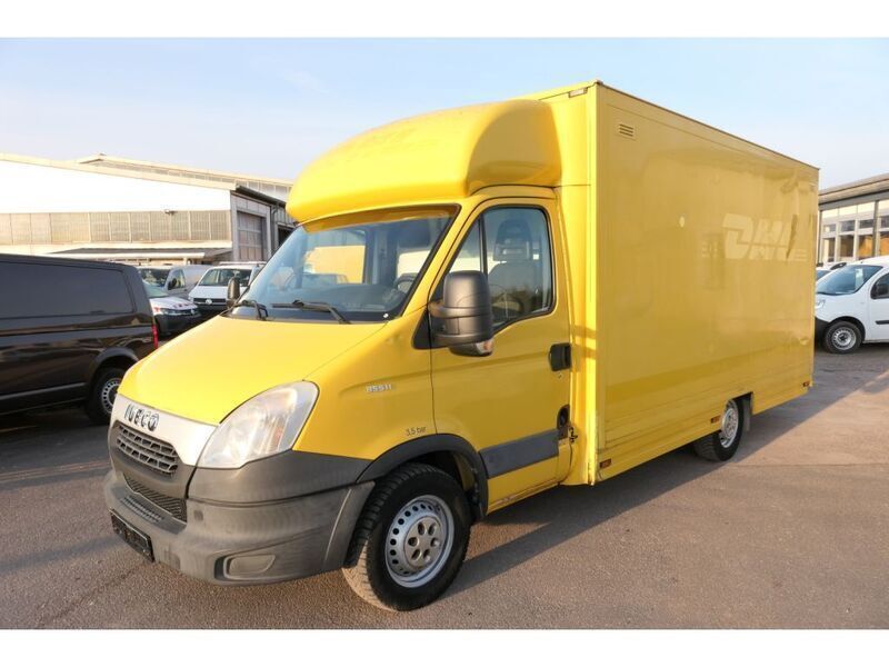 Gebraucht Iveco Daily 106 PS (77 kW) 2012 Gelb (metallic) Van