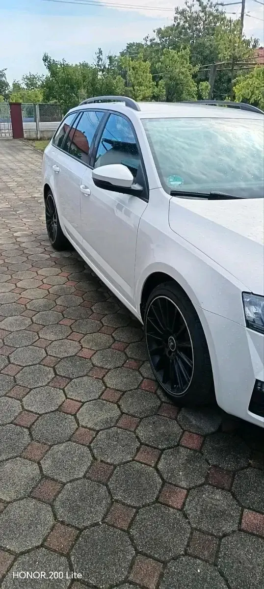 Gebraucht Skoda Octavia RS 184 PS (135 kW) 2016 Weiß Kombi