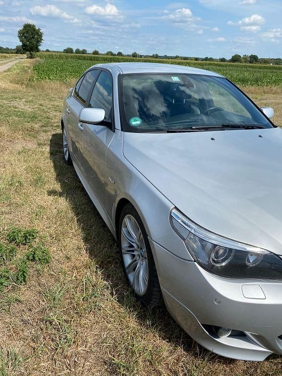 Gebraucht BMW 530 Performance 258 PS (189 kW) 2006 Silber Limousine