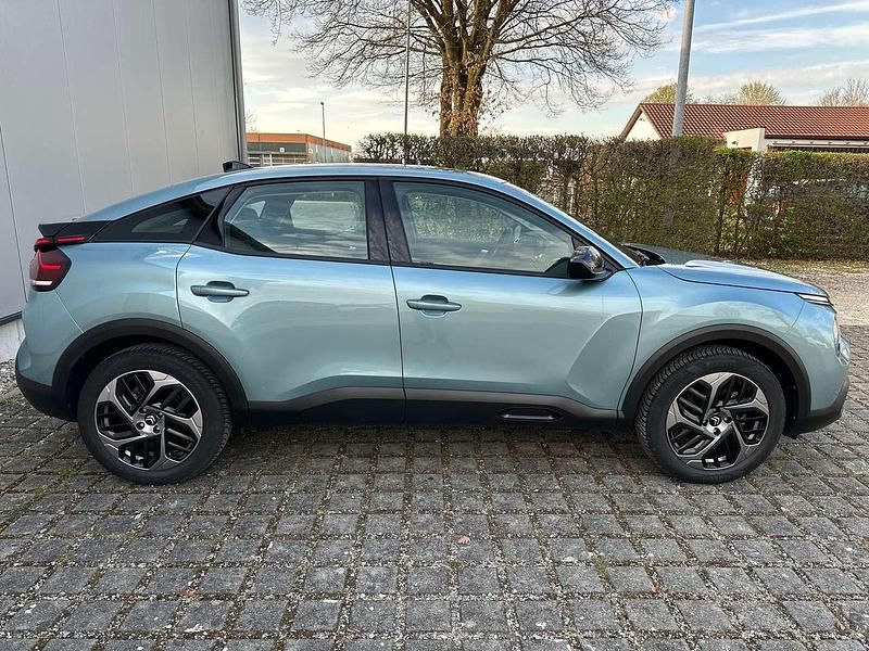 Gebraucht Citroën C4 PureTech 131 PS (96 kW) 2024 Blau SUV