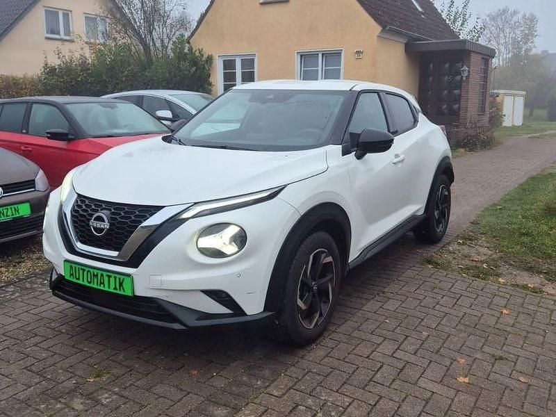 Weiß Gebraucht 2023 Nissan Juke N-Connecta SUV | 19.999 € (Guter Preis) - Bild 1/4