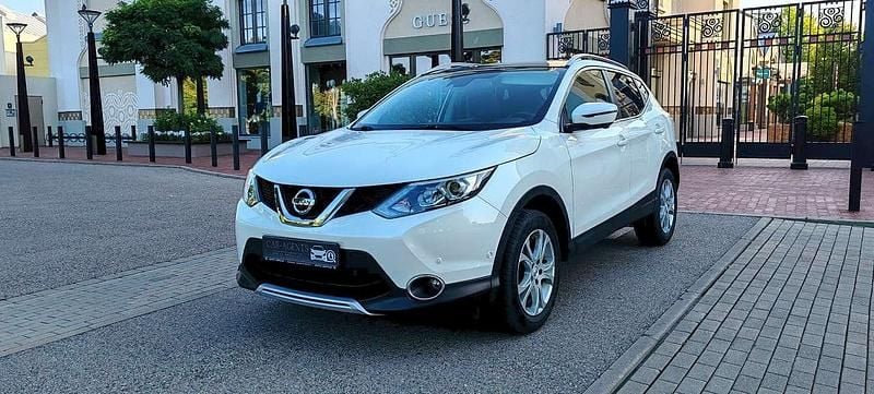 Weiß Gebraucht 2017 Nissan Qashqai Black Edition SUV | 14.297 € (Fairer Preis) - Bild 1/4