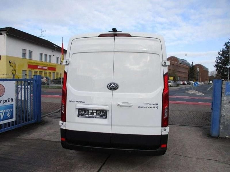 Usado Ford Transit 148 HP (108 kW) 2024 Branco Monovolume