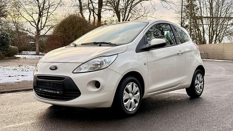 Weiß Gebraucht 2016 Ford Ka Trend Kleinwagen | 4.998 € (Fairer Preis) - Bild 1/4