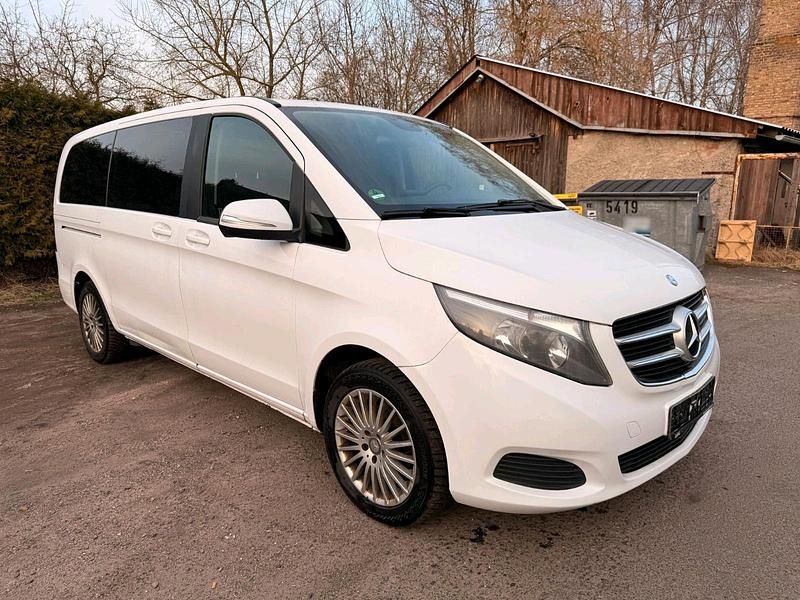 Usata Mercedes V220 163 CV (119 kW) 2017 Bianco Monovolume