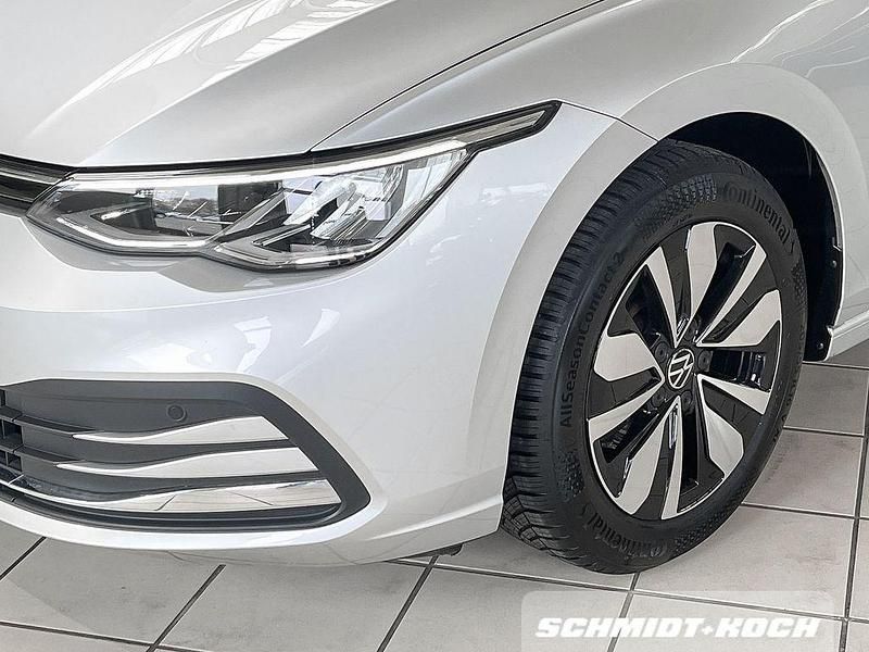 Gebraucht VW Golf VIII Move 131 PS (96 kW) 2023 Silber Limousine