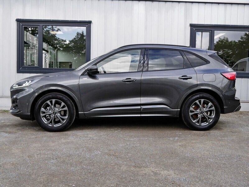 Gebraucht Ford Kuga ST-Line 150 PS (110 kW) 2024 Grau SUV