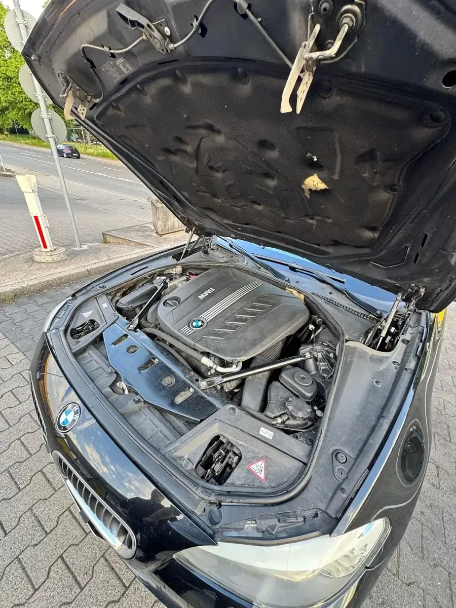 Gebraucht BMW 530 258 PS (189 kW) 2011 Schwarz Limousine