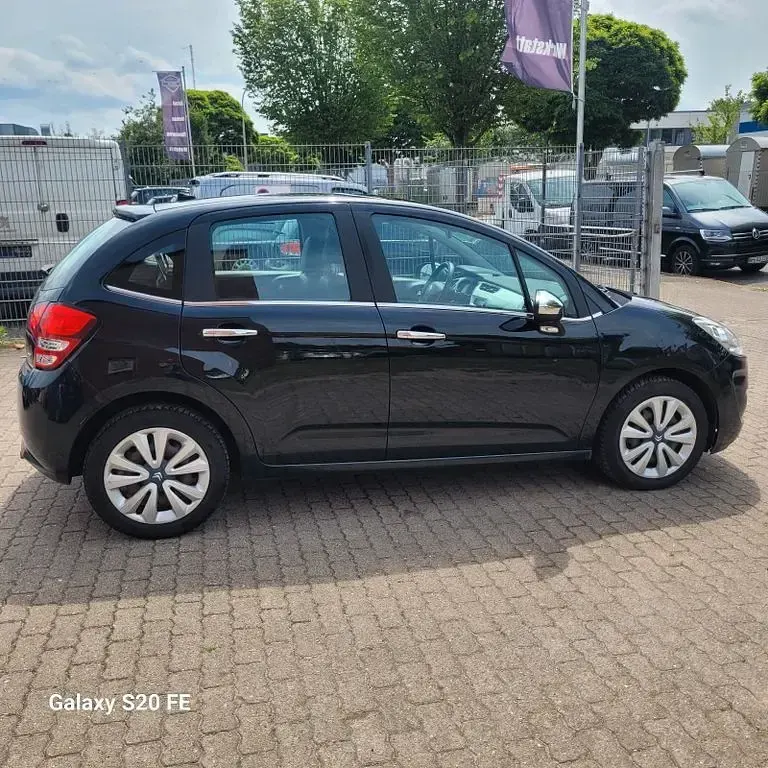 Gebraucht Citroën C3 SELECTION 68 PS (50 kW) 2013 Schwarz Limousine