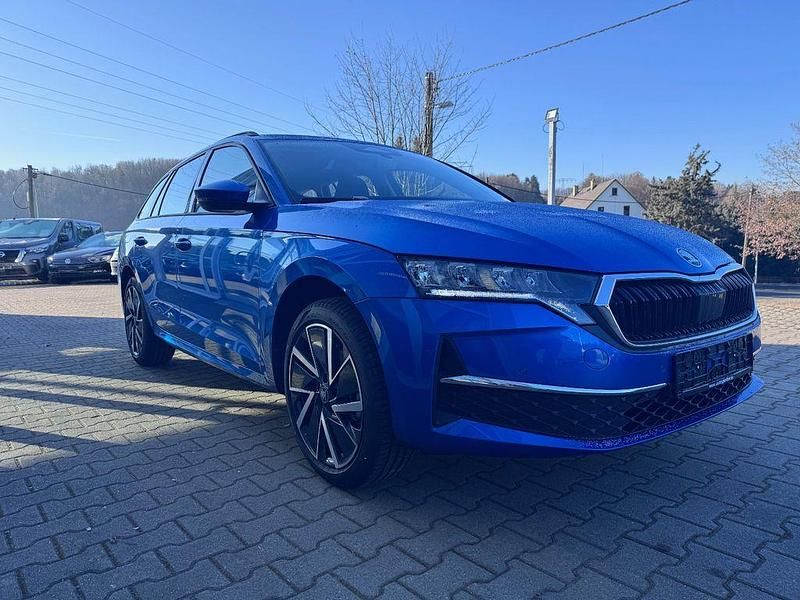 Neu Skoda Octavia Selection 150 PS (110 kW) 2025 Blau Kombi