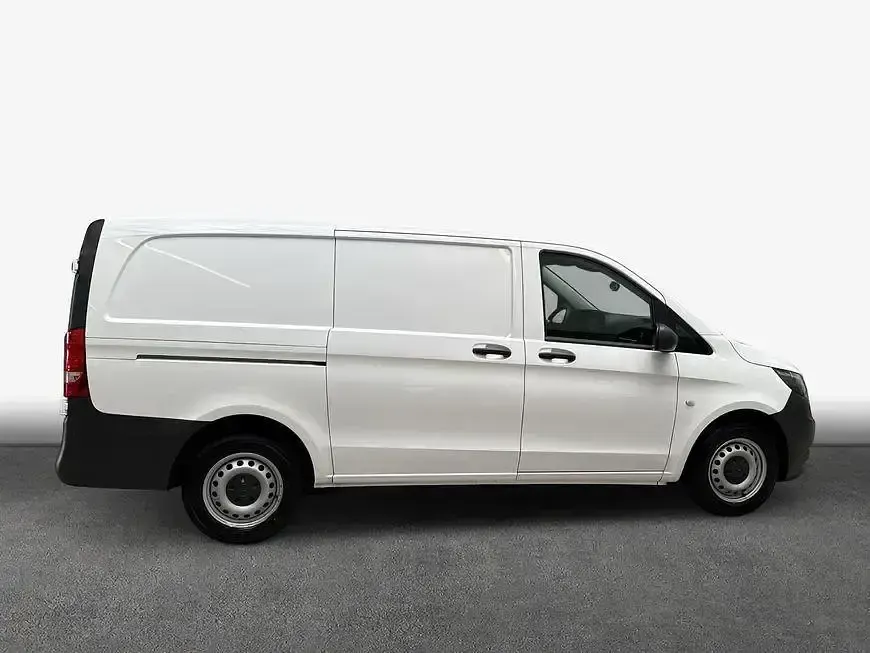 Gebraucht Mercedes Vito 163 PS (119 kW) 2024 Weiß Van