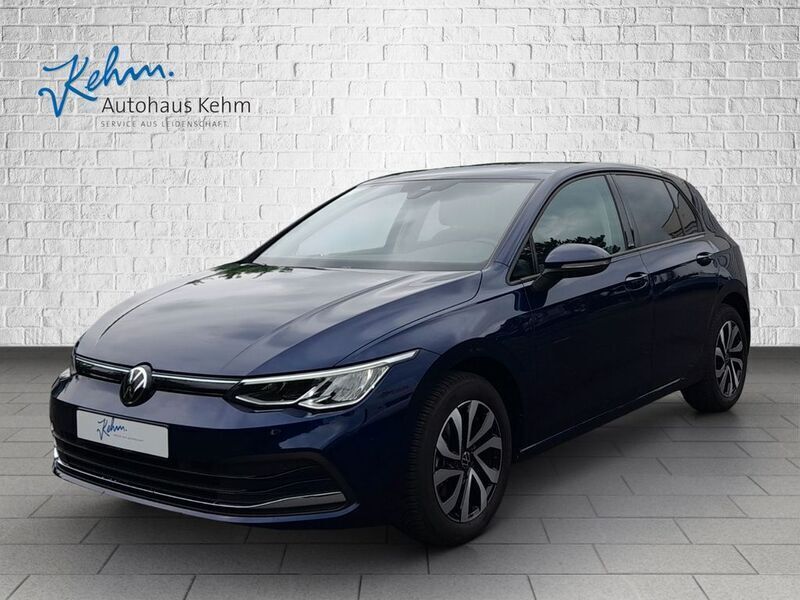 Blau Gebraucht 2023 VW Golf VIII Active Limousine | 24.890 € (Fairer Preis) - Bild 1/4