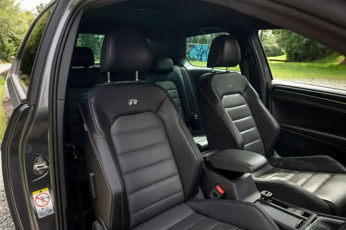 Gebraucht VW Golf VII R 310 PS (228 kW) 2017 Grau Kleinwagen
