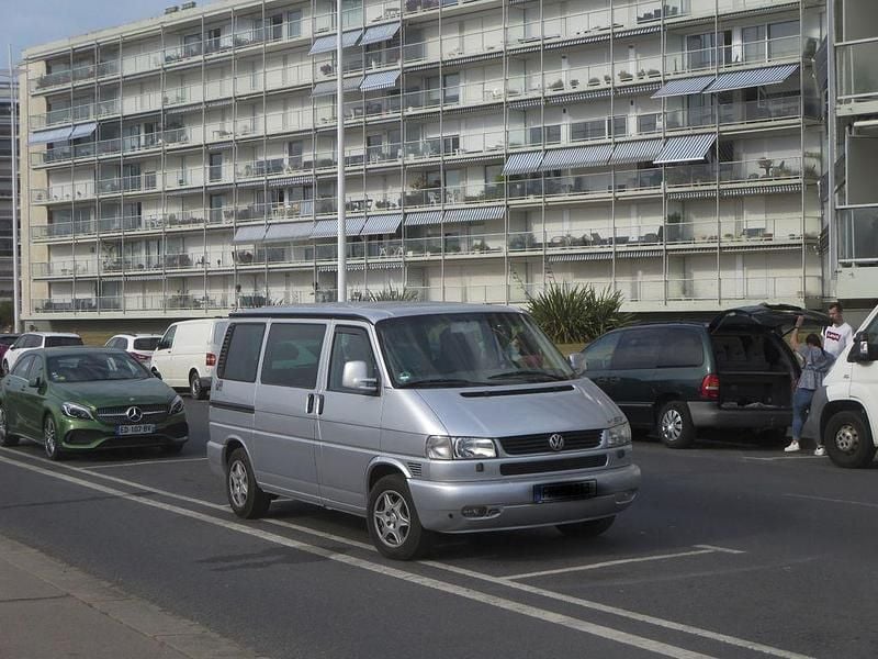 Usado VW T4 116 HP (85 kW) 2003 Prateado Van