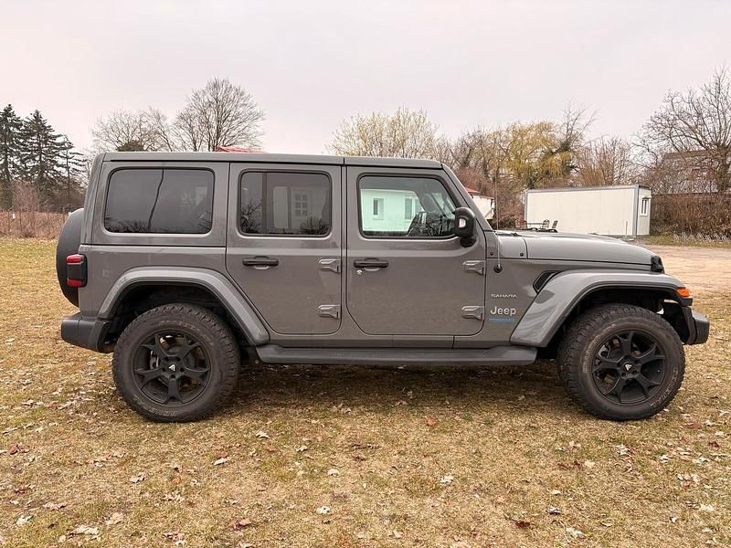 Gebraucht Jeep Wrangler Sahara 370 PS (272 kW) 2022 Grau SUV