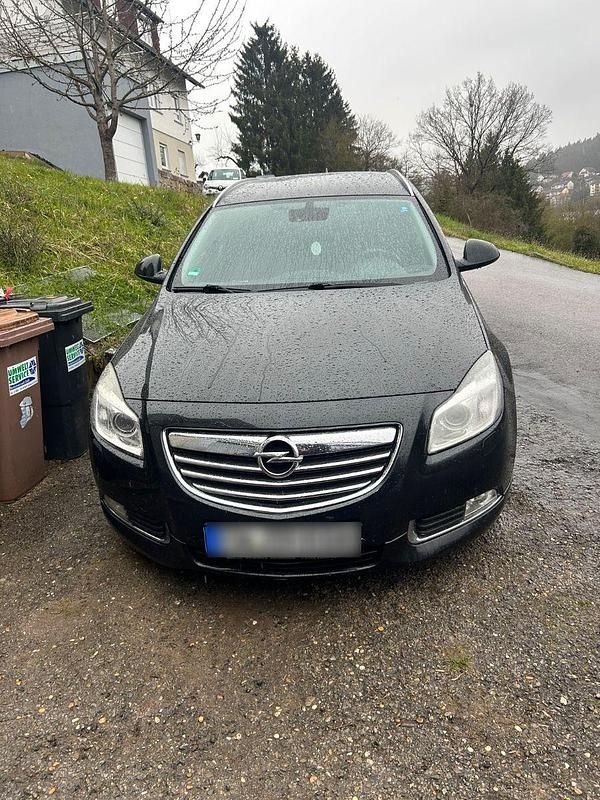 Gebraucht Opel Insignia Design Edition 220 PS (161 kW) 2011 Kombi