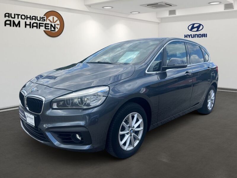 Grau Gebraucht 2017 BMW 218 Advantage Van / Kleinbus | 14.990 € (Fairer Preis) - Bild 1/4