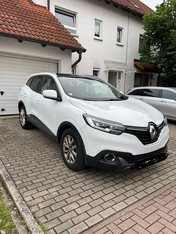 Gebraucht Renault Kadjar Experience 131 PS (96 kW) 2015 Silber SUV