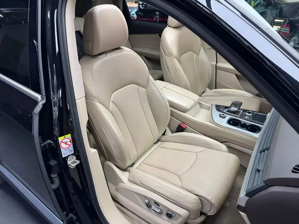 Gebraucht Audi Q7 Ambiente 430 PS (316 kW) 2017 Schwarz SUV