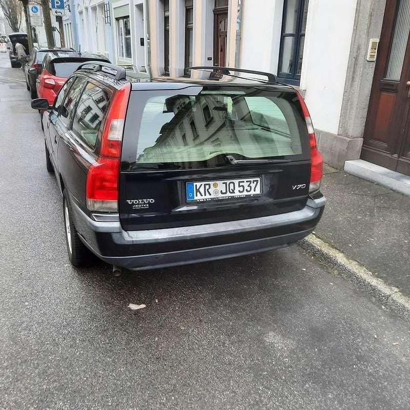 Schwarz Gebraucht 2004 Volvo V70 Kinetic Kombi | 3.990 € (Superpreis) - Bild 1/4