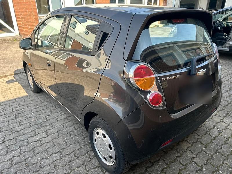 Gebraucht Chevrolet Spark 69 PS (50 kW) 2010 Braun Kleinwagen