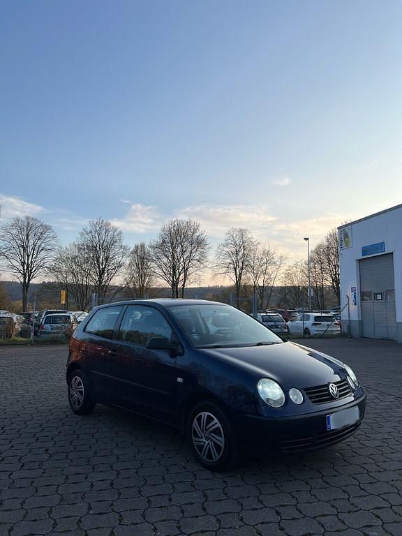 Gebraucht VW Polo Basis 54 PS (39 kW) 2002 Blau Limousine