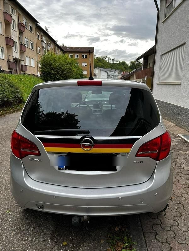 Grau Gebraucht 2011 Opel Meriva Van / Kleinbus | 2.500 € (Superpreis) - Bild 1/4