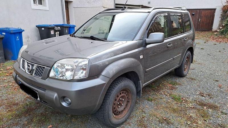 Grau Gebraucht 2006 Nissan X-Trail SUV | 2.000 € (Superpreis) - Bild 1/4