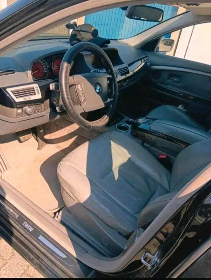 Gebraucht BMW 730 224 PS (164 kW) 2006 Schwarz Limousine