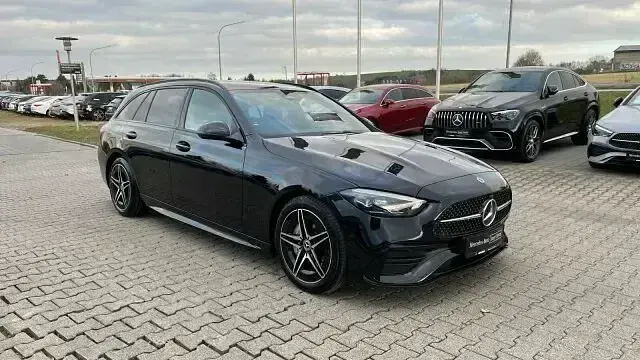Gebraucht Mercedes C180 AMG 170 PS (125 kW) 2025 Schwarz Kombi