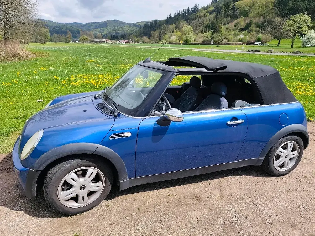 Second-hand Mini One Cabriolet 90 CP (66 kW) 2007 Albastru Cabrio