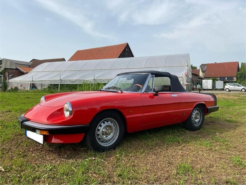 Rot Gebraucht 1983 Alfa Romeo Spider Cabrio | 21.900 € - Bild 1/4
