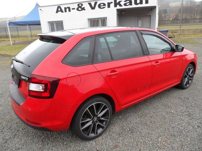 Gebraucht Skoda Rapid Style 105 PS (77 kW) 2014 Rot Kleinwagen