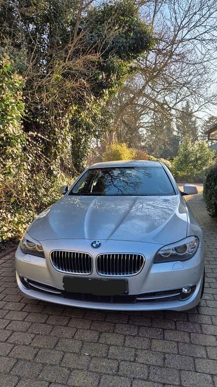 Gebraucht BMW 520 Efficient Dynamics 184 PS (135 kW) 2011 Silber Limousine