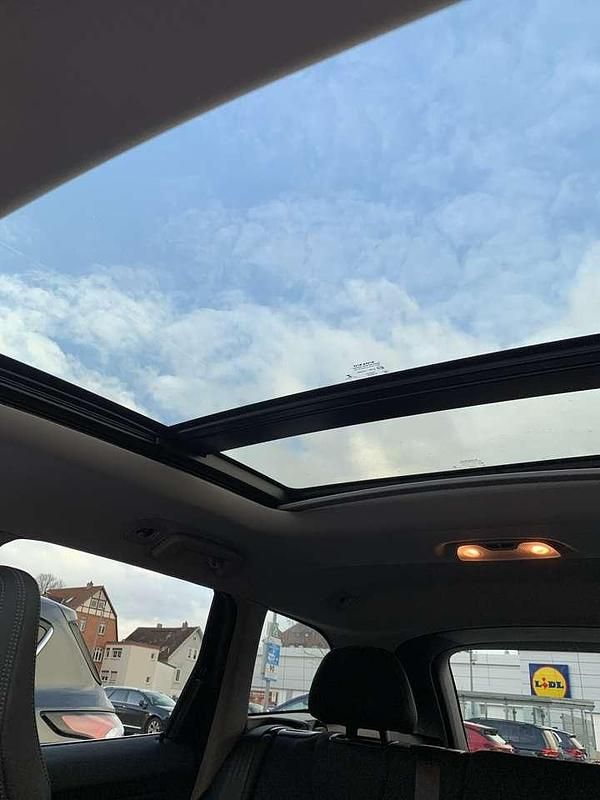 Gebraucht Volvo XC60 Momentum 150 PS (110 kW) 2017 Schwarz SUV