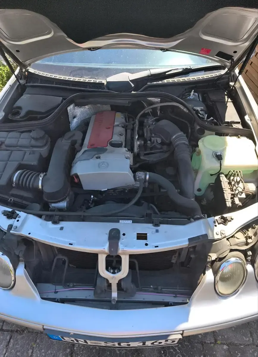 Gebraucht Mercedes CLK230 197 PS (144 kW) 2001 Silber Cabrio