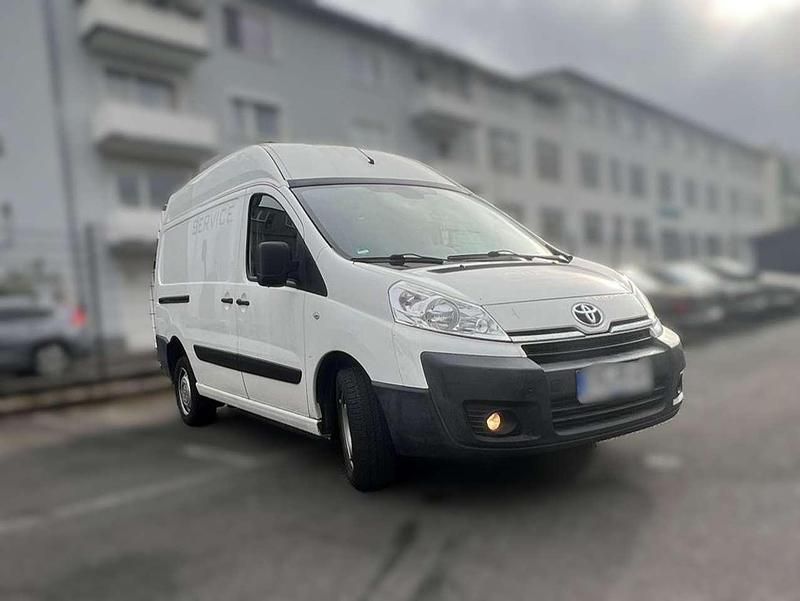 Weiß Gebraucht 2015 Toyota Proace Van | 9.200 € (Fairer Preis) - Bild 1/4