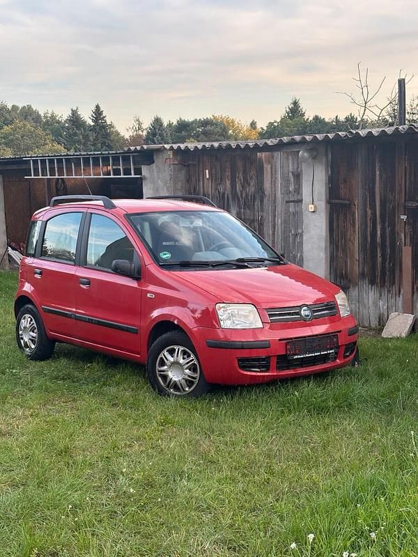 Rot Gebraucht 2005 Fiat Panda Kleinwagen | 999 € (Guter Preis) - Bild 1/4