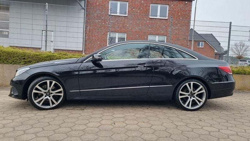 Second-hand Mercedes E200 184 CP (135 kW) 2014 Negru Coupe
