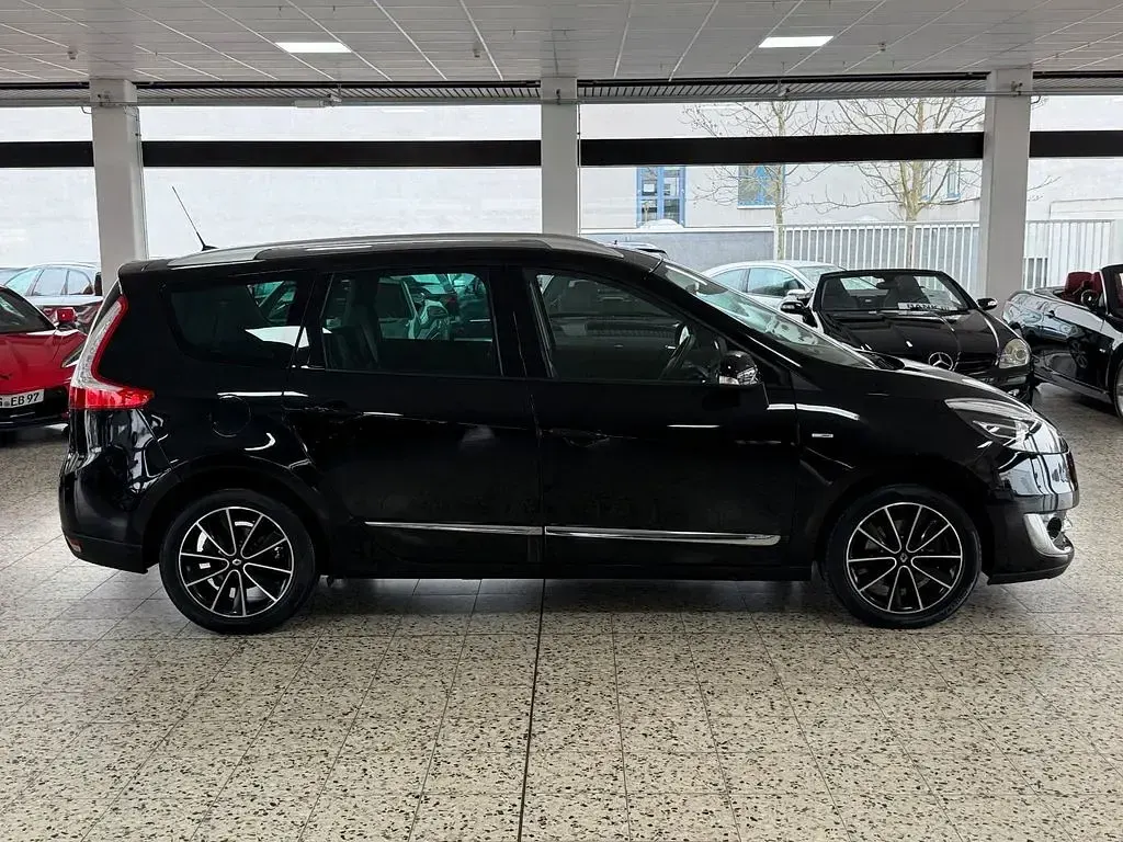 Gebraucht Renault Grand Scénic III Bose Edition 131 PS (96 kW) 2013 Schwarz Van / Kleinbus